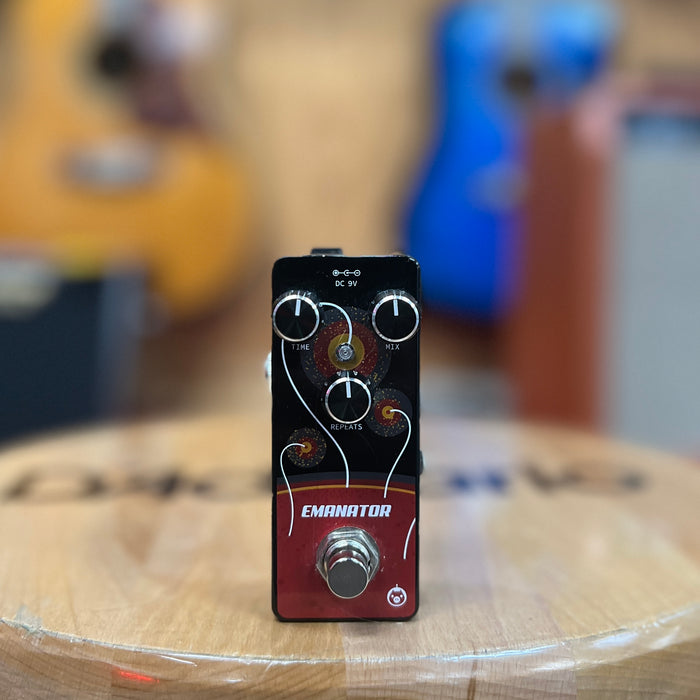 USED Pigtronix Emanator Delay Effects Pedal Black and Red