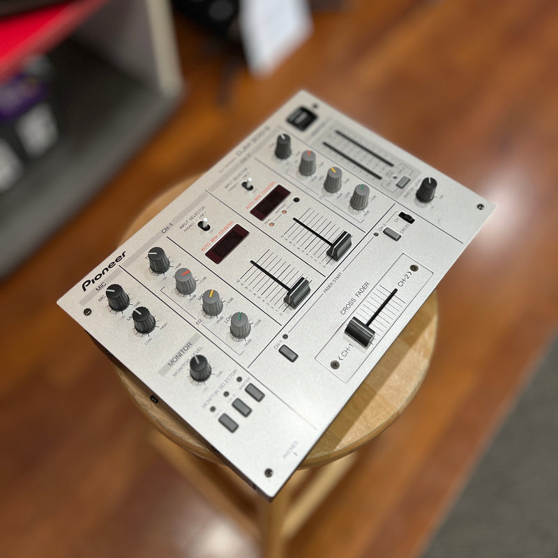 USED Pioneer DJM-300 2-Channel Professional DJ Mixer, Silver