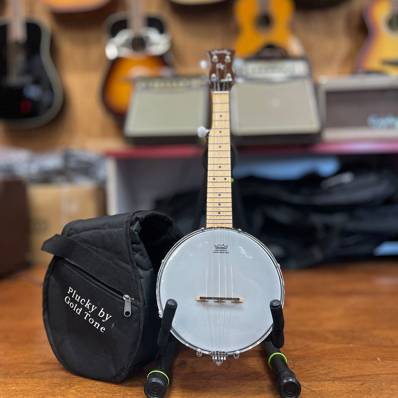 USED Plucky by Gold Tone Traveler Banjo with Gig Bag