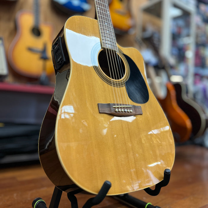 USED Rogue RADEQ Acoustic-Electric Guitar