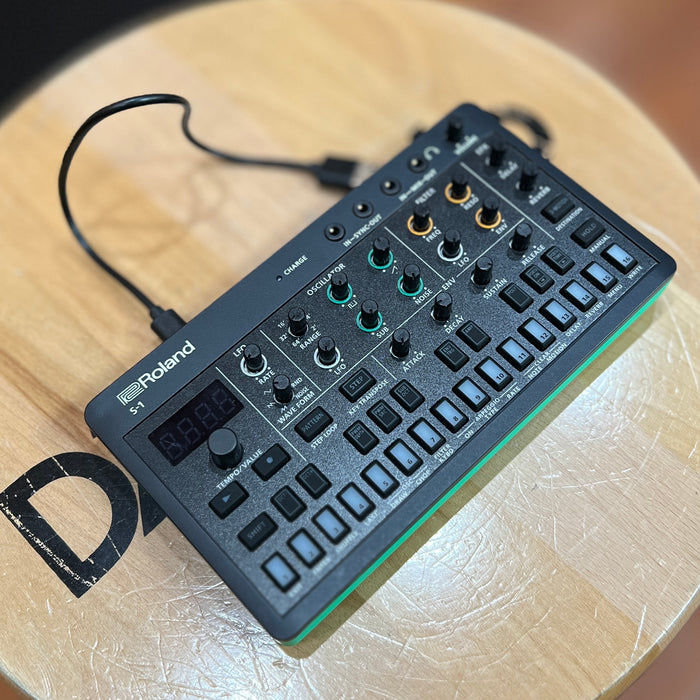 USED Roland AIRA Compact S-1 Tweak Synthesizer