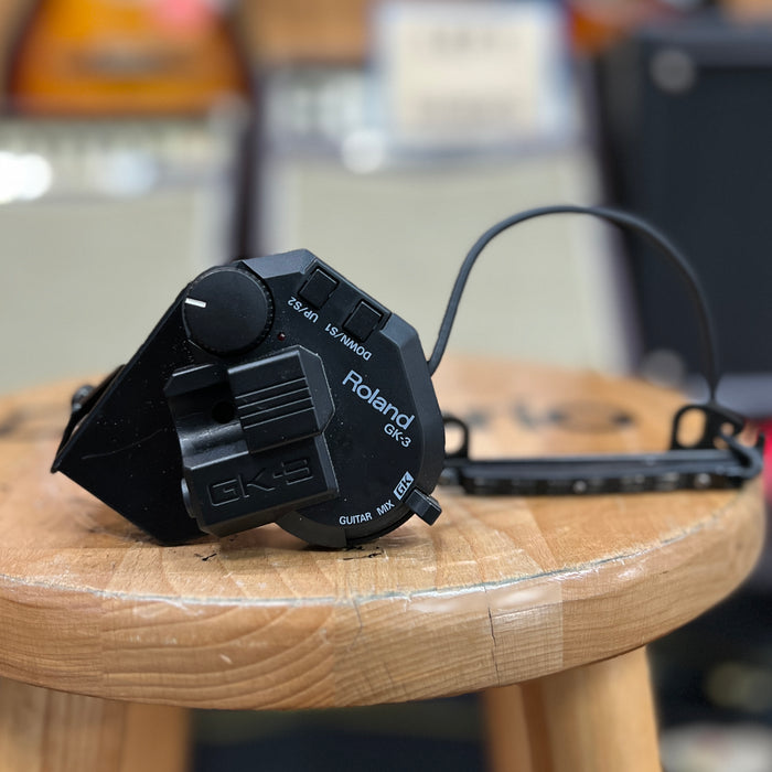 USED Roland GR-20 Electric Guitar Synthesizer Synth Effect Processor w/ GK3 Pickup