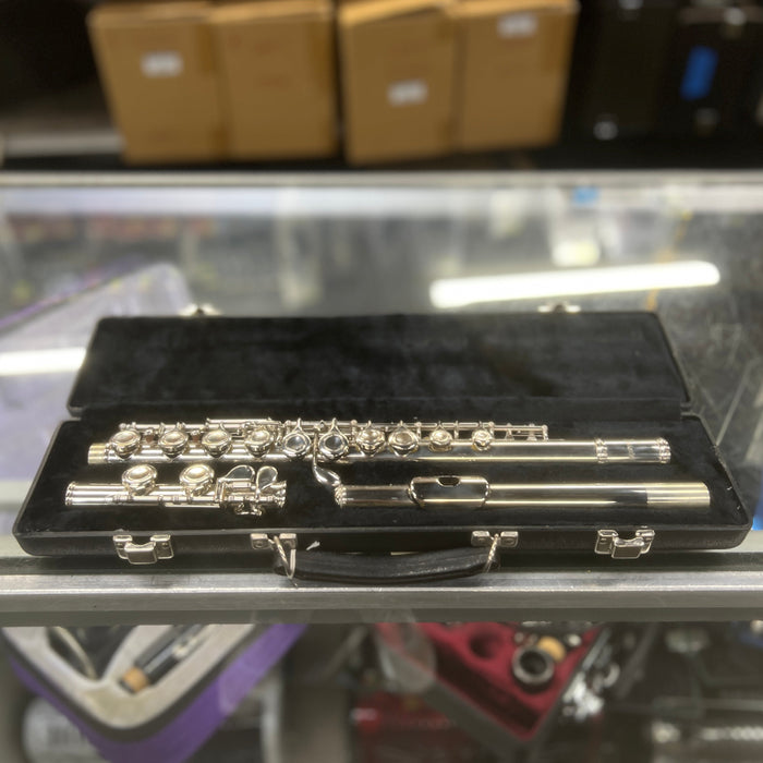 USED Rossetti 52N Nickel-plated Student Flute Outfit Serial # 522008) w/ Gemeinhardt Case