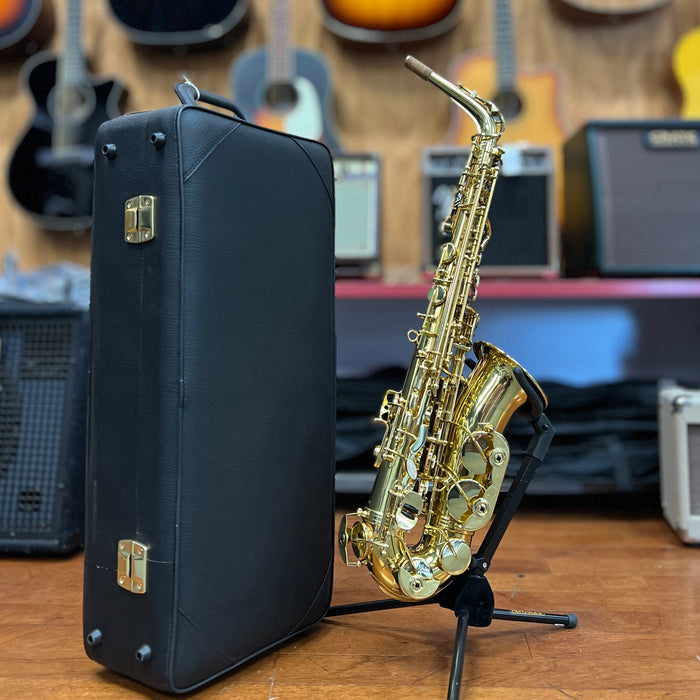 USED Rossetti Eb Alto Saxophone Outfit, Serial # ST050621003)
