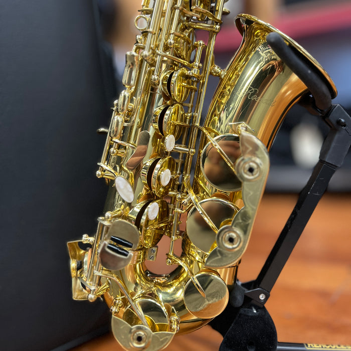 USED Rossetti Eb Alto Saxophone Outfit, Serial # ST050621003)