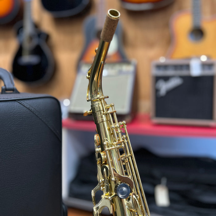 USED Rossetti Eb Alto Saxophone Outfit, Serial # ST050621003)
