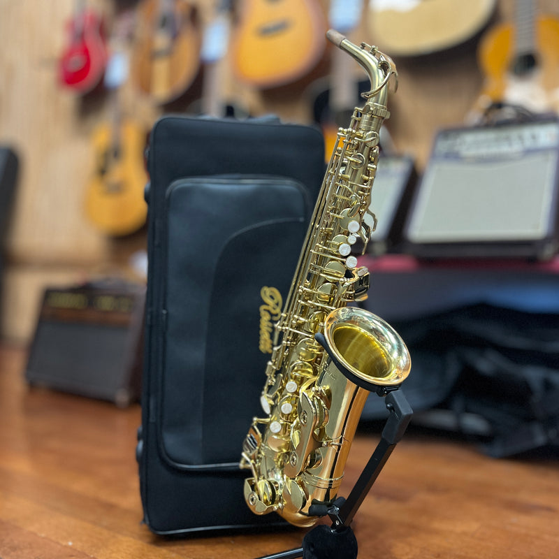 USED Rossetti Student Alto Saxophone Outfit 22008