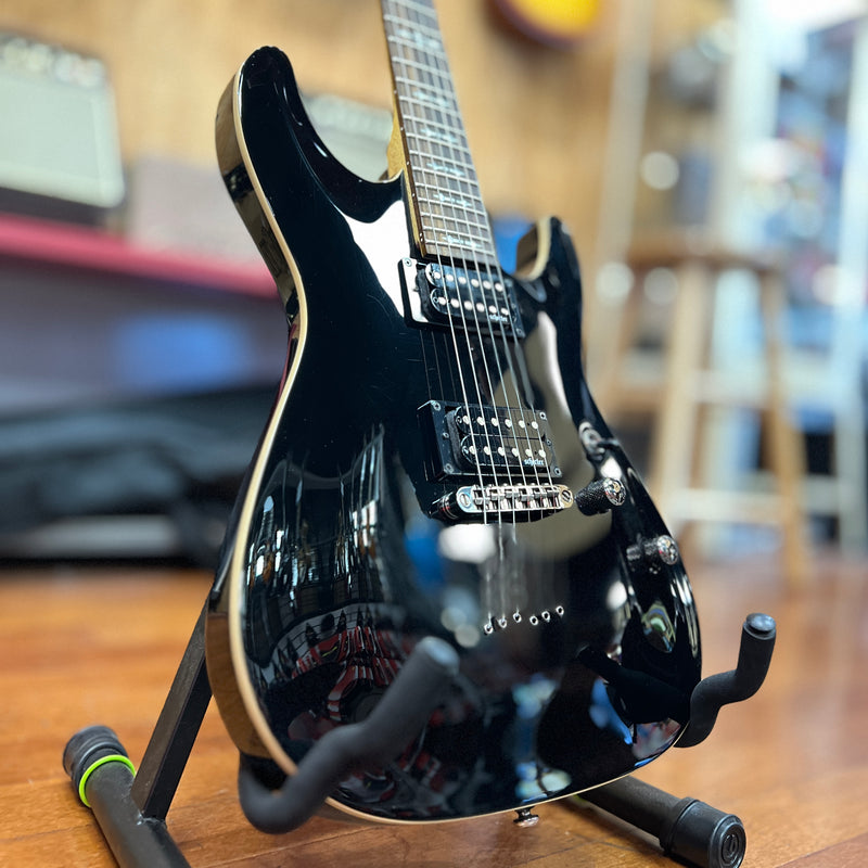 USED Schecter Guitar Research OMEN-6 Electric Guitar, Black
