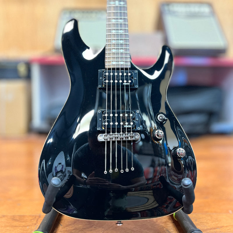 USED Schecter Guitar Research OMEN-6 Electric Guitar, Black