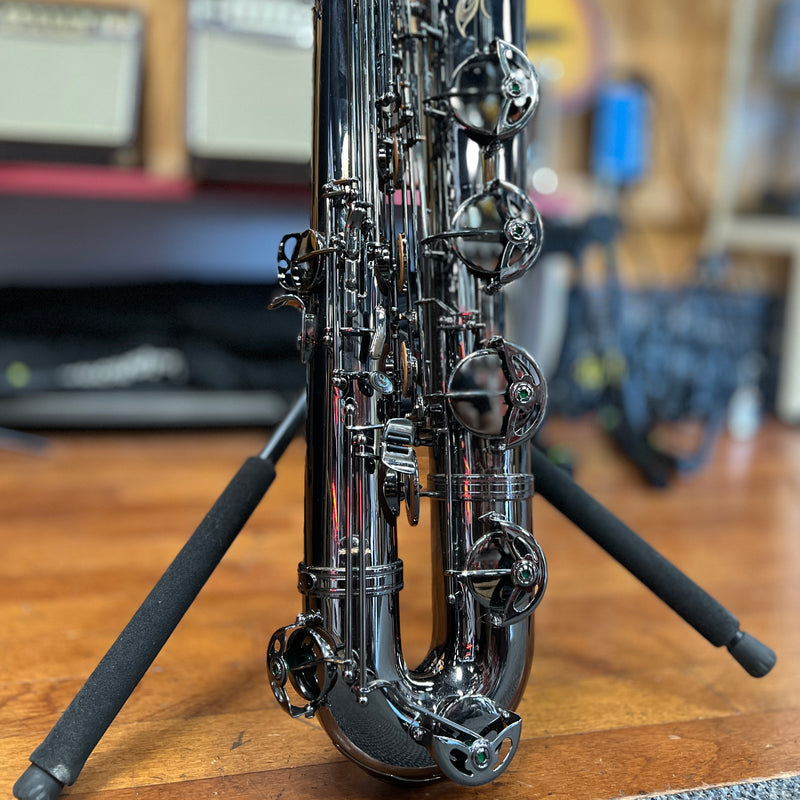 USED Schiller Elite Luxus V Baritone Saxophone Outfit – Black Nickel