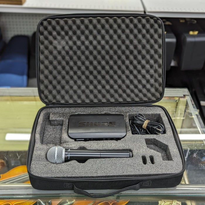 USED Shure BLX24/PG58 Wireless Handheld Microphone System with PG58 Capsule (H10: 542 to 572 MHz)