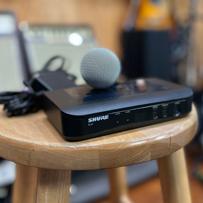 USED Shure BLX24/PG58 Wireless Handheld Microphone System with PG58 Capsule (H9: 512 to 542 MHz)