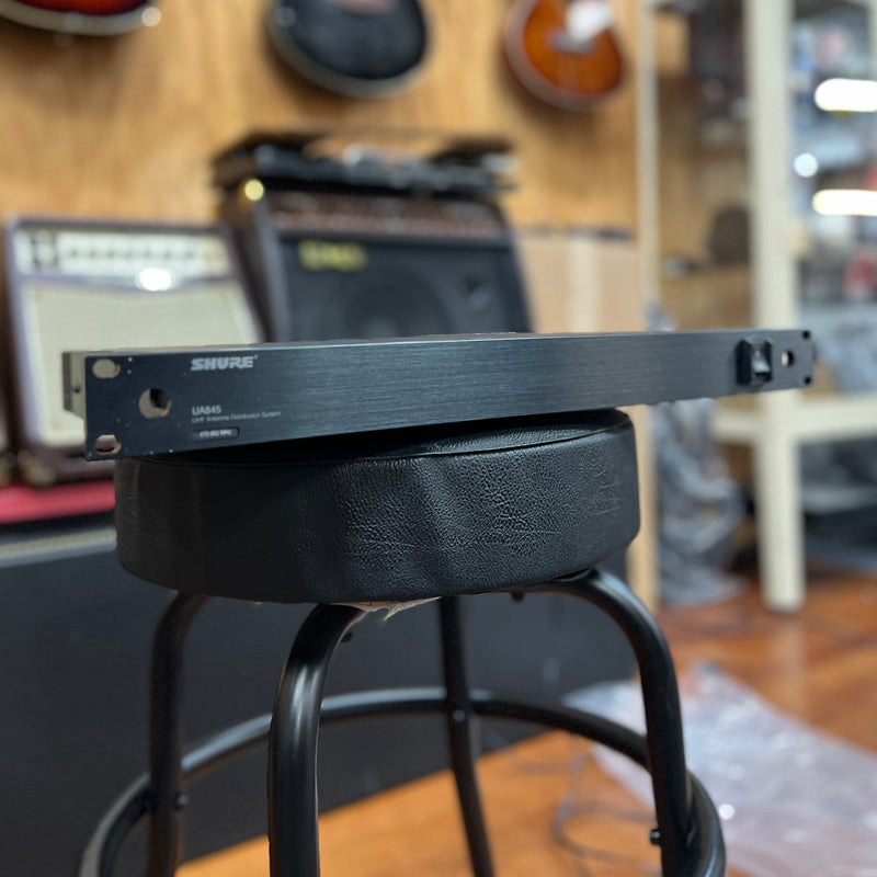 USED Shure UA845-SWB 5-Way Wideband UHF Antenna Splitter/Power Distribution System