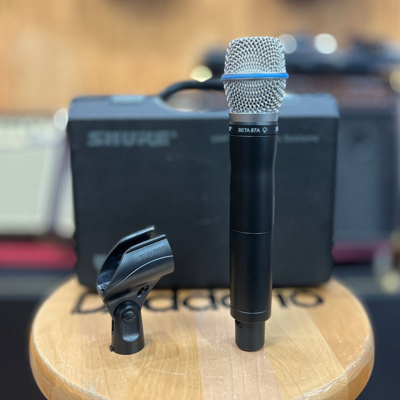 USED Shure UR2/BETA87A Handheld Wireless Microphone Transmitter, L3 (636 to 698 Mhz)
