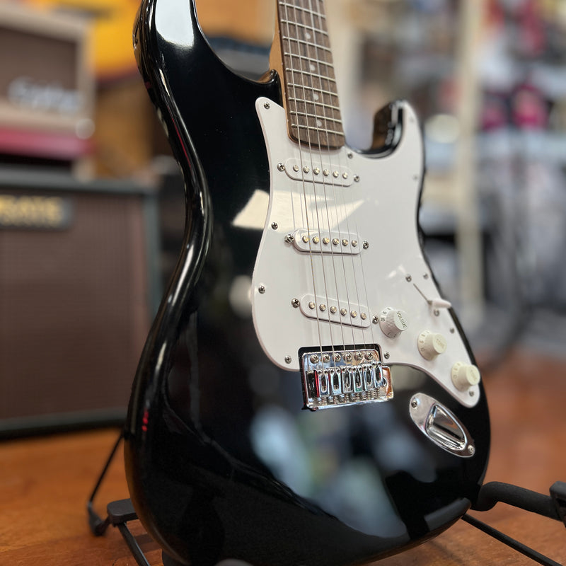 USED Squier Affinity Stratocaster Electric Guitar, Black