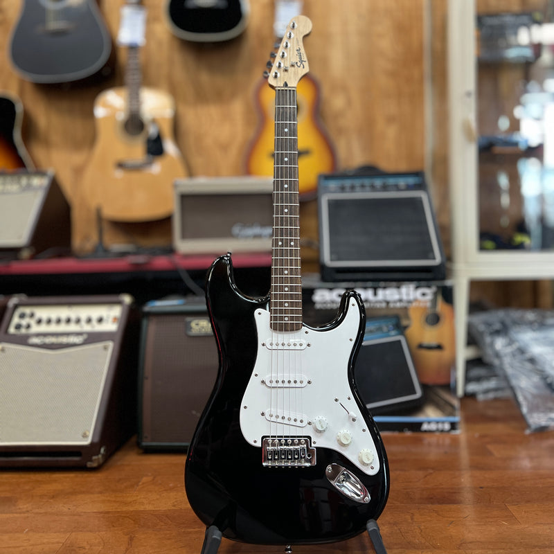 USED Squier Affinity Stratocaster Electric Guitar, Black