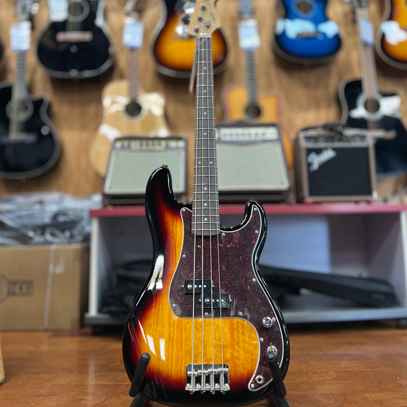 USED Squier Classic Vibe '60s Precision Bass, 3-Tone Sunburst