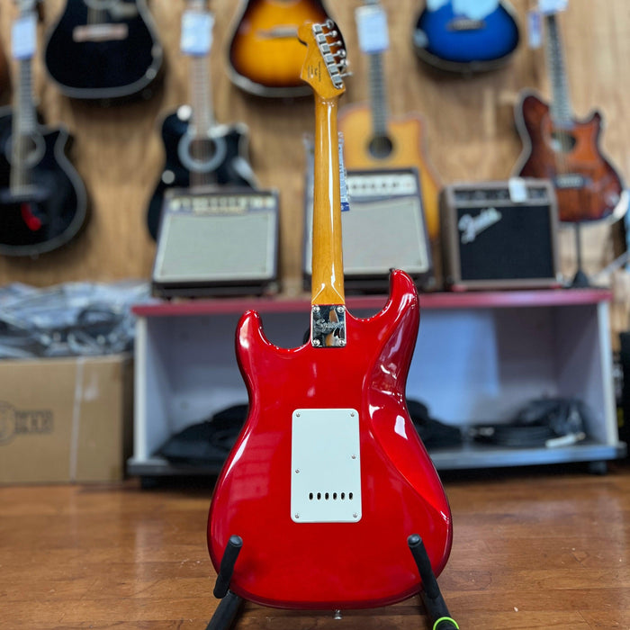 USED Squier Classic Vibe '60s Stratocaster, Laurel Fingerboard, Candy Apple Red w/ Bag