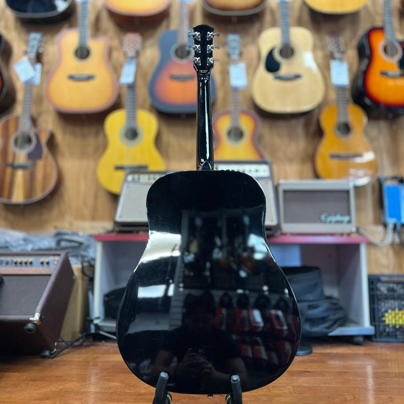 USED Squier Dreadnought Acoustic Guitar w/ Zippered Cover
