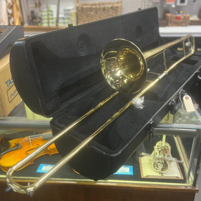 USED Stagg WS-TB225 Bb Tenor Slide Trombone With Case V0644C