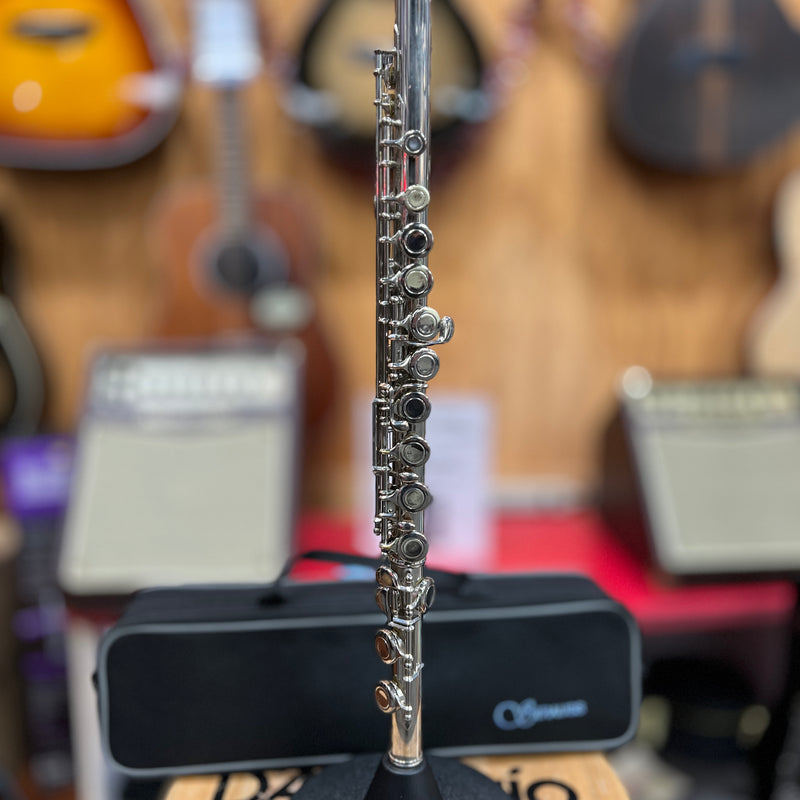 USED Strauss 6546 Student Flute Outfit, Serial #S0047