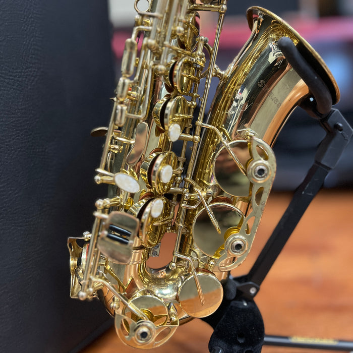 USED Strauss Alto Saxophone Outfit HTAS708152