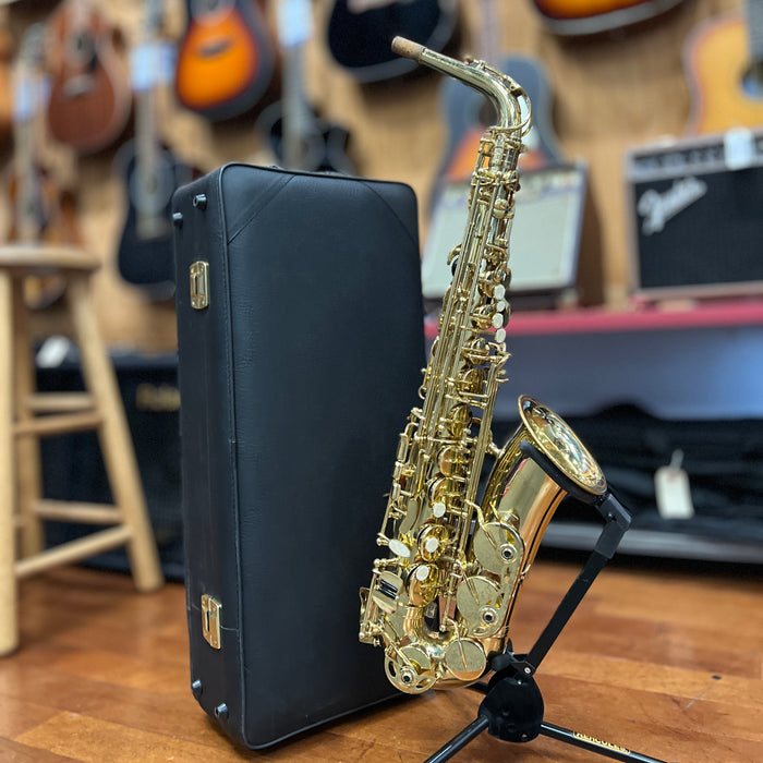 USED Strauss Alto Saxophone Outfit HTAS708152