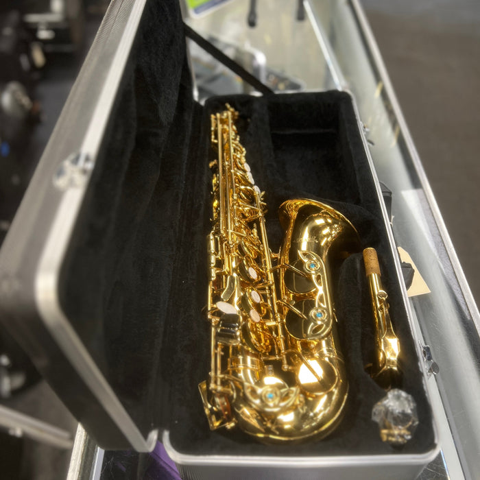 USED Strauss Alto Saxophone Outfit, HTAS708345