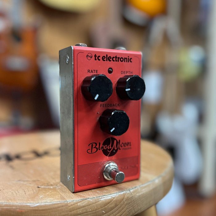 USED T.C Electronic Blood Moon Phaser Pedal
