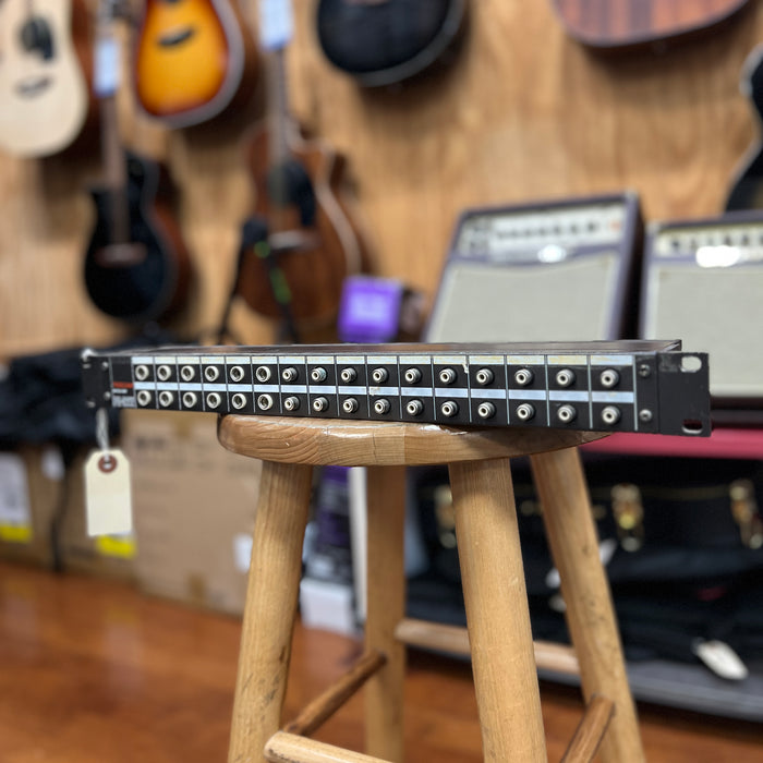 USED Tascam PB-32W Patch Bay 1/4" & RCA I/O, Japan