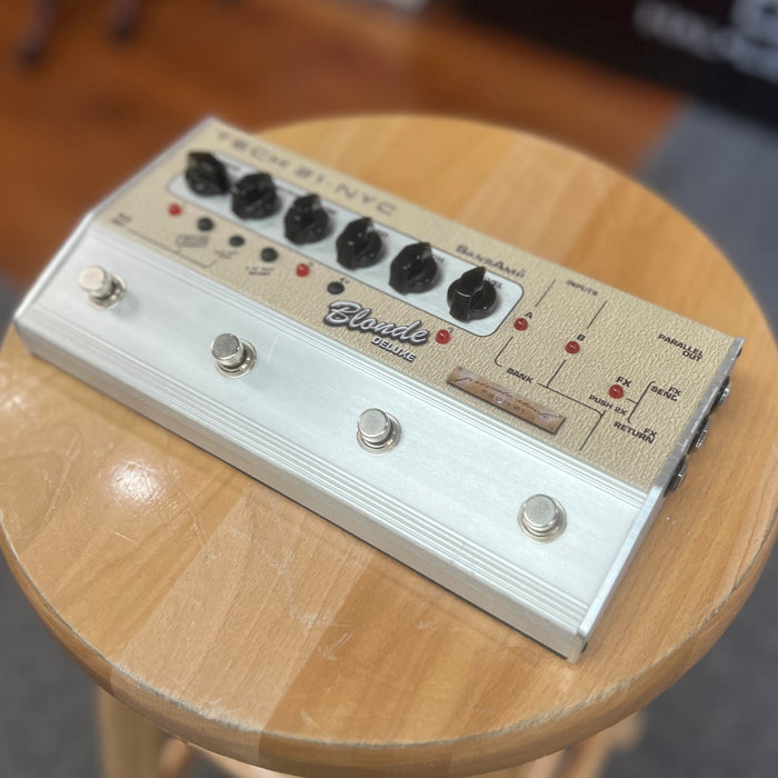 USED Tech 21 SansAmp Blonde Deluxe Analog Preamp DI Pedal