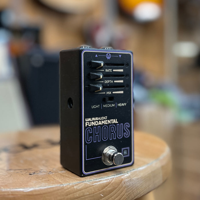 USED Walrus Audio Fundamental Series Chorus Effects Pedal