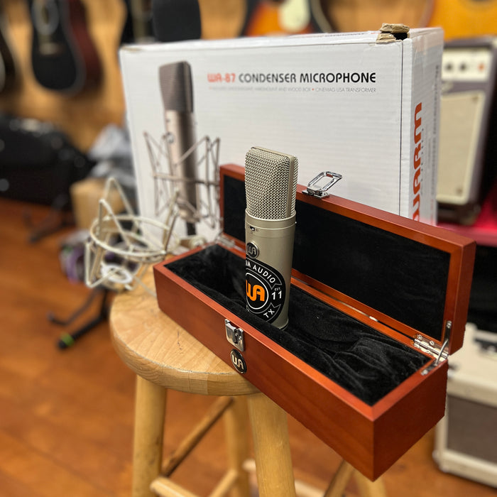 USED Warm Audio WA-87 R1 Condenser Microphone w/ Wood Case, Shockmount & Box