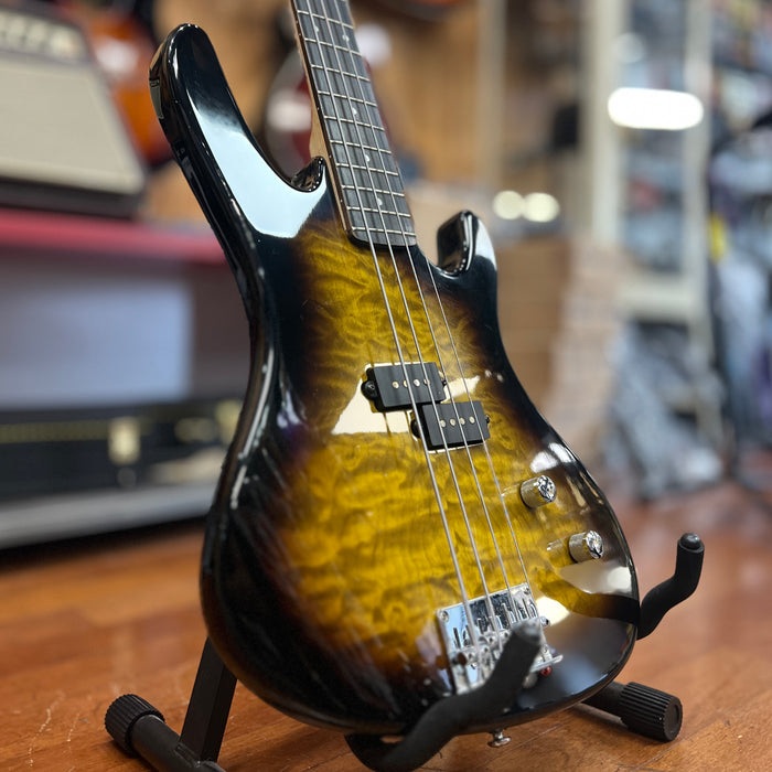 USED Washburn XB-100 4-string Electric Bass