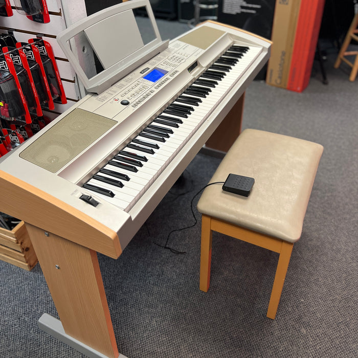 USED Yamaha DGX-500 Digital Piano w/ Stand and Bench