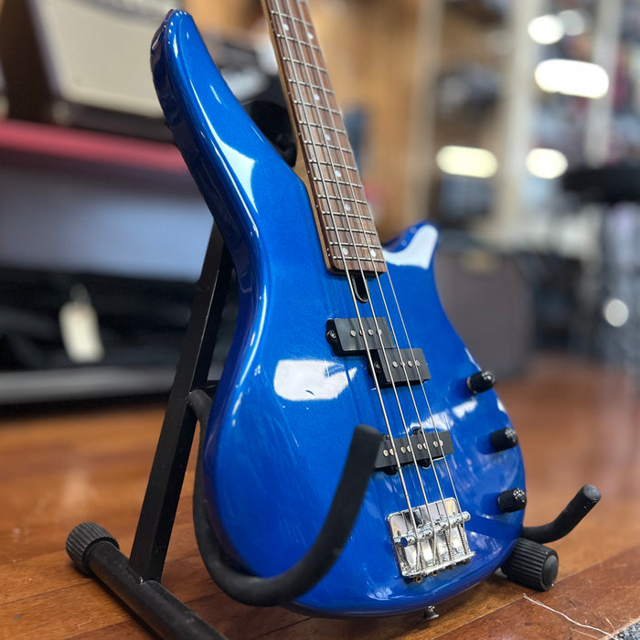 USED Yamaha RBX170 4-String Electric Bass, Blue