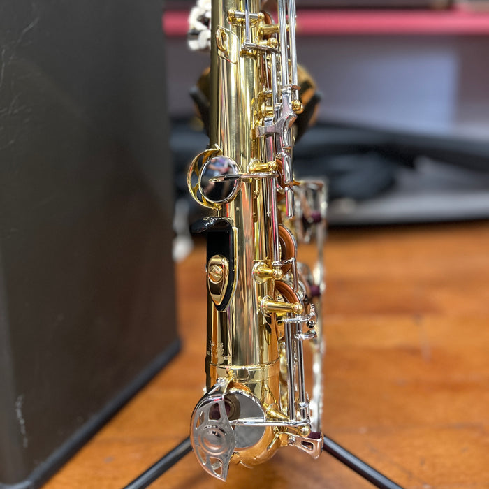 USED Yamaha YAS-26 Alto Saxophone Outfit (Q82937)