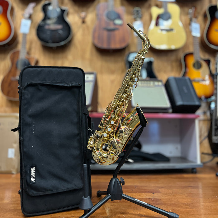 USED Yamaha YAS-52 Intermediate Alto Saxophone Outfit
