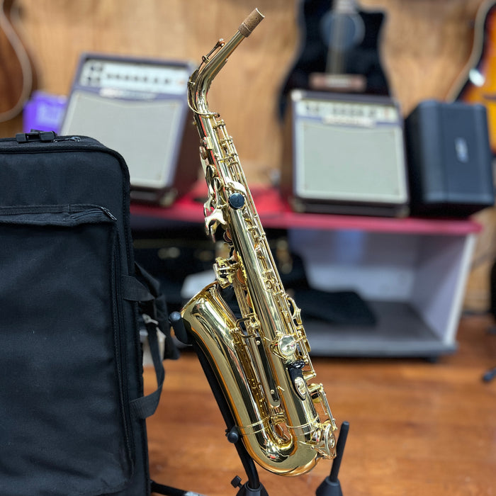 USED Yamaha YAS-52 Intermediate Alto Saxophone Outfit