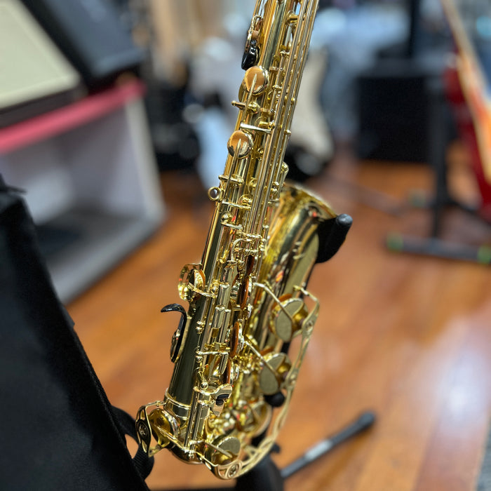 USED Yamaha YAS-52 Intermediate Alto Saxophone Outfit