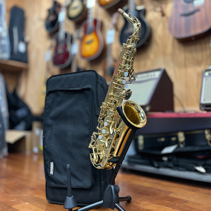 USED Yamaha YAS-52 Intermediate Alto Saxophone Outfit