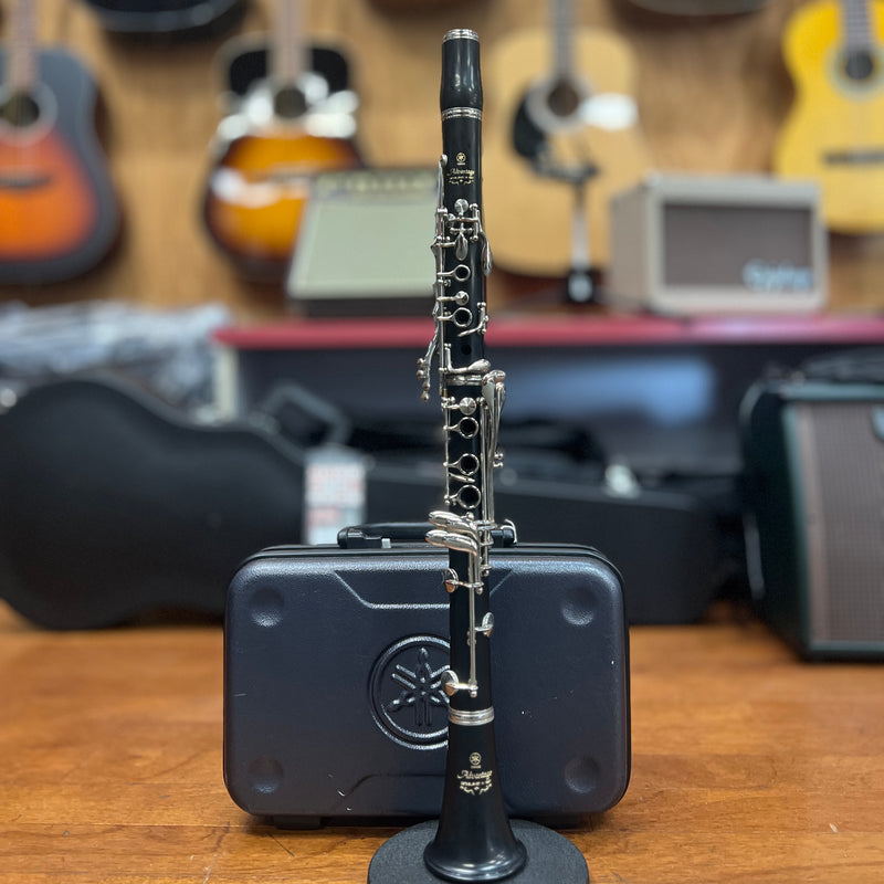 USED Yamaha YCL-200ADII Student Clarinet Outfit (#L76995)