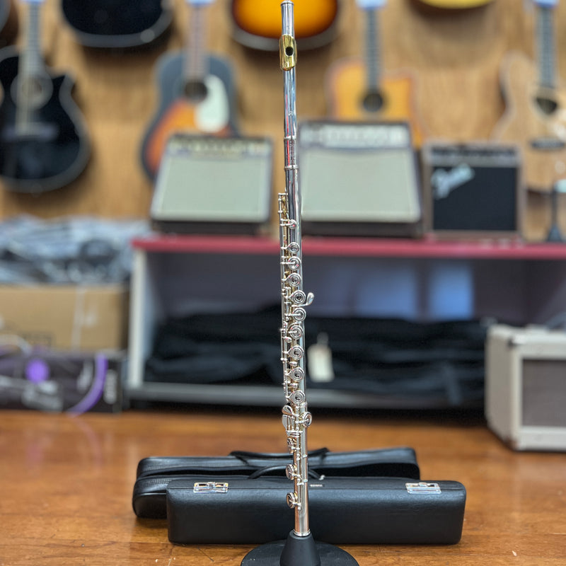 USED Yamaha YFL-674 Intermediate Solid Silver Flute Outfit, SN#009165