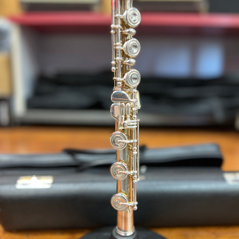 USED Yamaha YFL-674 Intermediate Solid Silver Flute Outfit, SN#009165