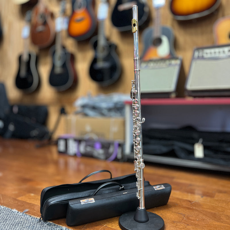 USED Yamaha YFL-674 Intermediate Solid Silver Flute Outfit, SN#009165