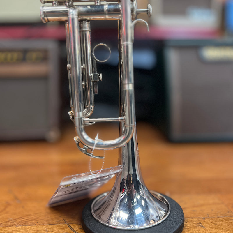 USED Yamaha YTR-300ADS Intermediate Trumpet Outfit, Silver