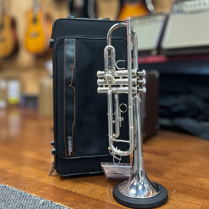 USED Yamaha YTR-300ADS Intermediate Trumpet Outfit, Silver