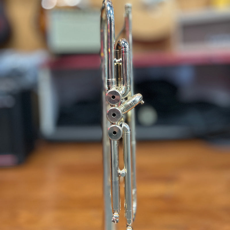 USED Yamaha YTR4335GSII Intermediate Silver Trumpet Outfit (Z86274)