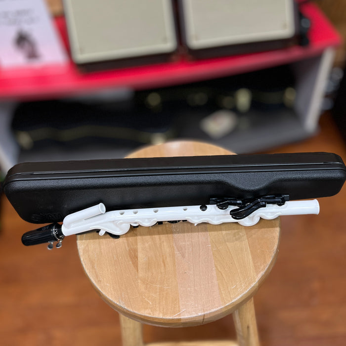 USED Yamaha YVS-100 Venova Casual Wind Instrument w/ Case