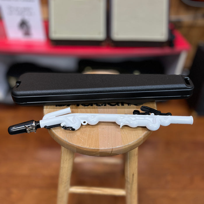 USED Yamaha YVS-100 Venova Casual Wind Instrument w/ Case